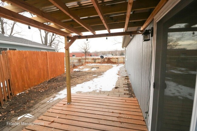 Building Photo - Spacious, Updated 3 Bedroom Home on the West Side of Town. Schedule a Showing Today!