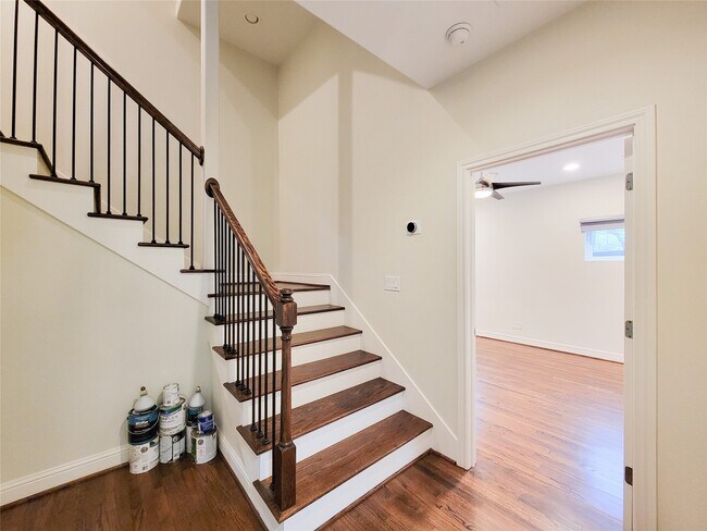 Building Photo - 5520 Kiam St