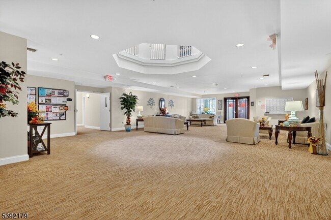 Building Photo - 1211 Clinton Ln