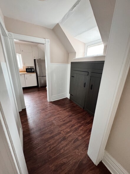 Building Photo - 158 Christiana St