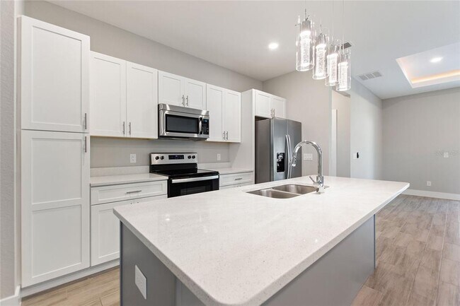 Building Photo - 337 Hibiscus Dr