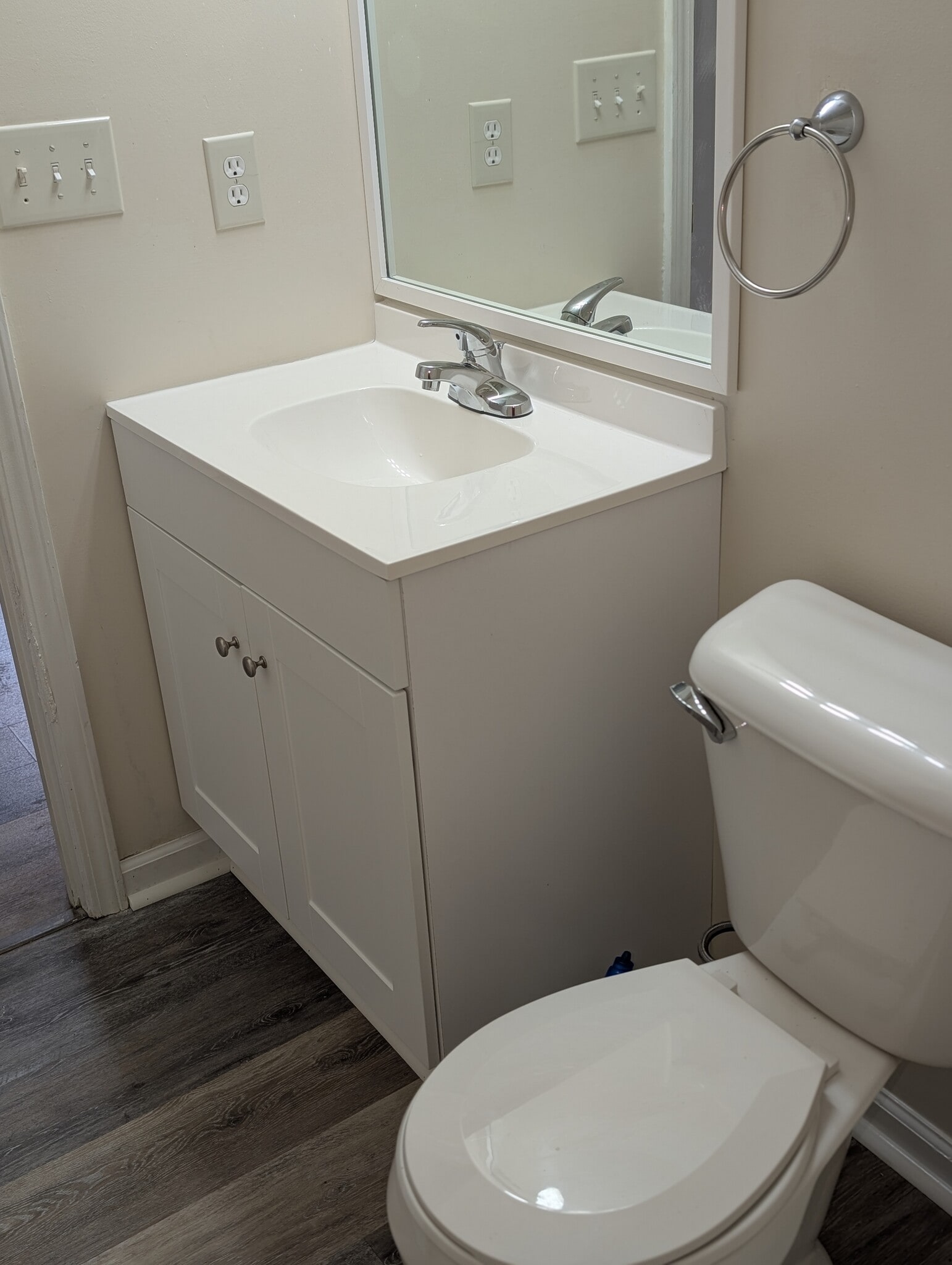 Master Bathroom - 138 Crestview Dr