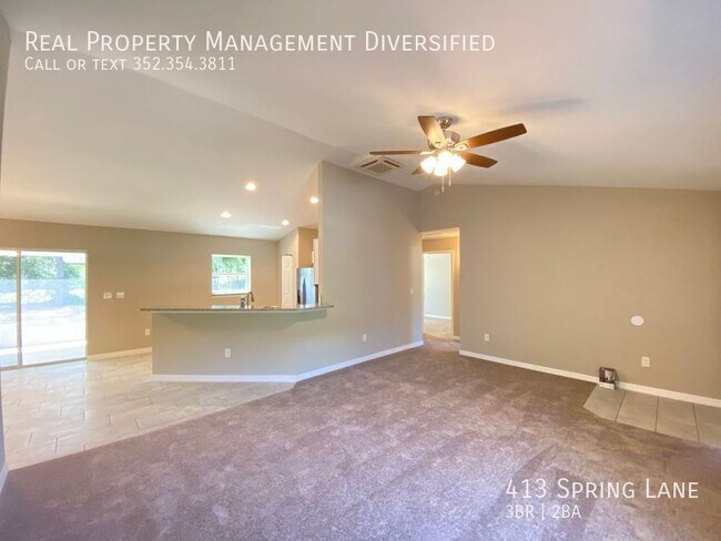 Building Photo - 413 Spring Ln