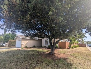 Building Photo - Corner Lot Home in Escondido!