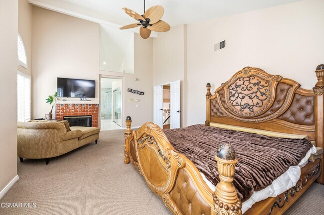 Building Photo - 2670 Grandoaks Dr