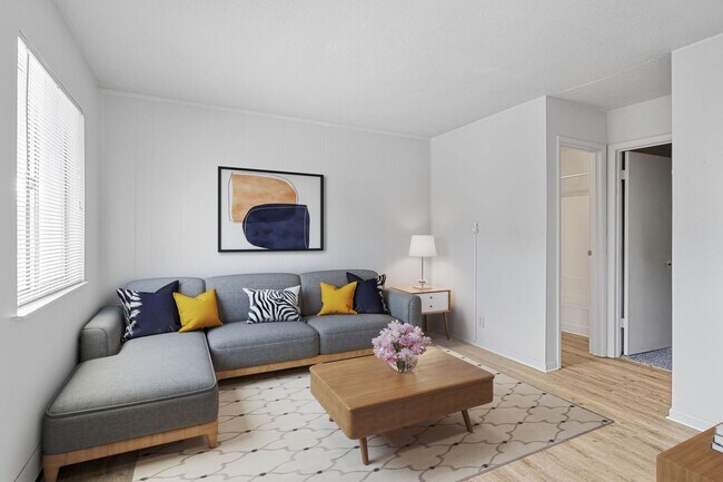 Building Photo - New Flooring