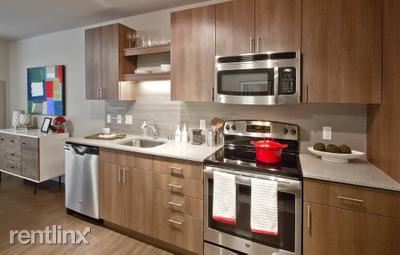 Building Photo - 315 1st Ave N