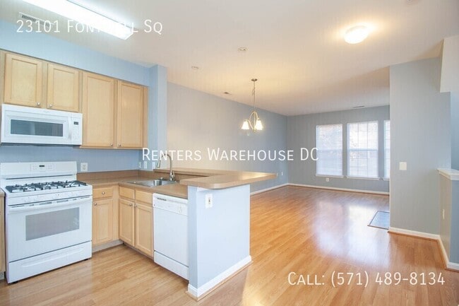 Building Photo - 23101 Fontwell Square