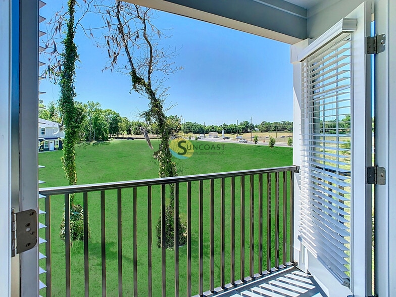 Building Photo - 3821 SW 43rd Ct