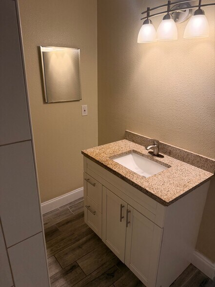 Building Photo - 6760 Pot O Gold Ln