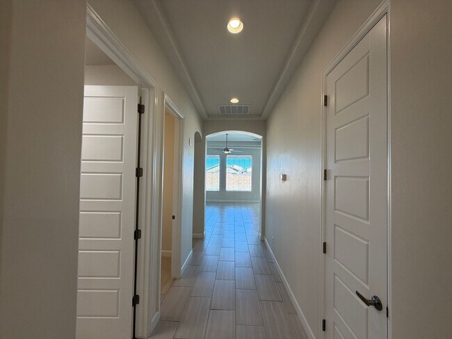 Building Photo - 3 Bedroom Plus Office Single Story New Construction Available Near Woodmont Ave NW & Rainbow Blvd...