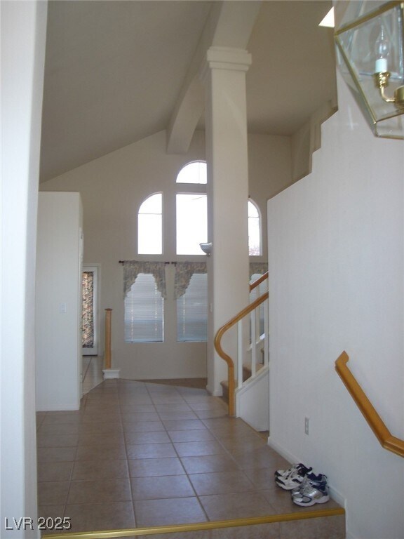 Building Photo - 2400 Indian Pony Ct