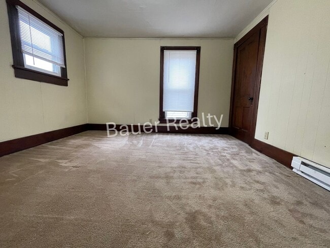 Building Photo - Affordable 3 Bedroom Home