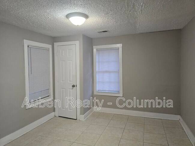 Building Photo - 1339 Blue Ridge Terrace