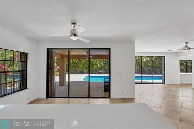 Building Photo - 2622 NW 49th St