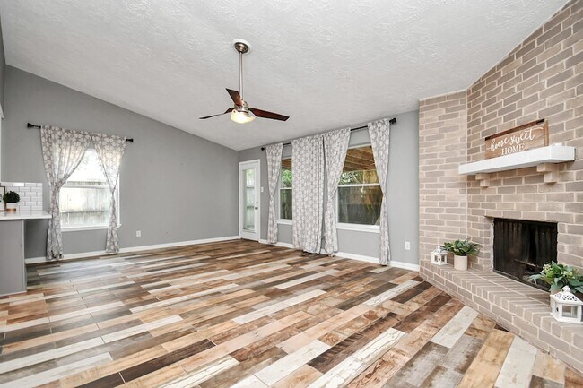 Building Photo - 1911 Pepperrell Pl Ct