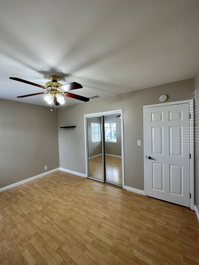 Building Photo - Los Alamitos 4 Bed House - 2 Car Gar - Pla...