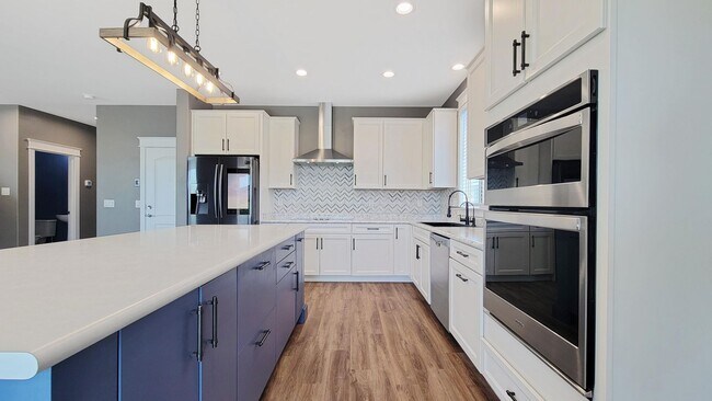Building Photo - Closer to Goodyear than Buckeye! Gorgeous house!