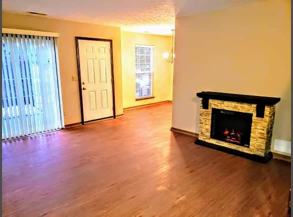 Building Photo - 382 Waterside Avenue