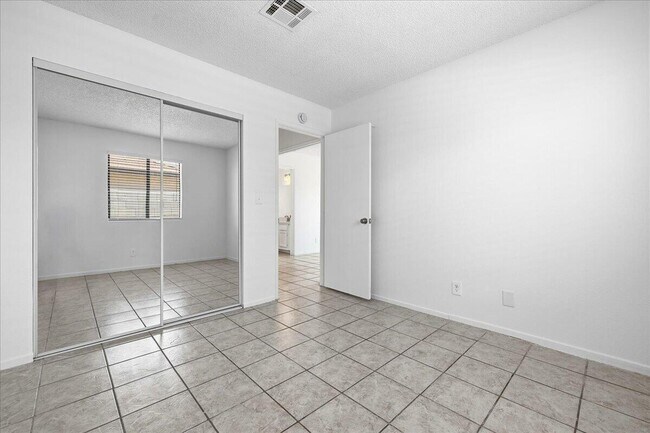 Building Photo - 31601 Avenida Maravilla