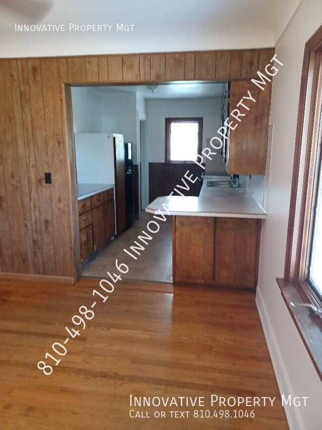 Building Photo - 5288 Richfield-