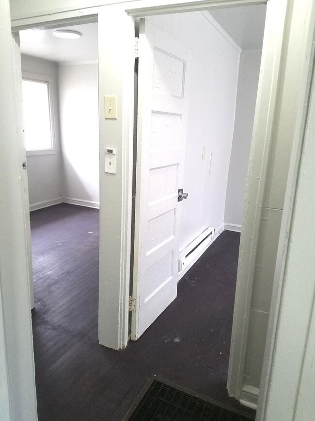 Building Photo - Affordable Two Bedroom Apt Available for R...