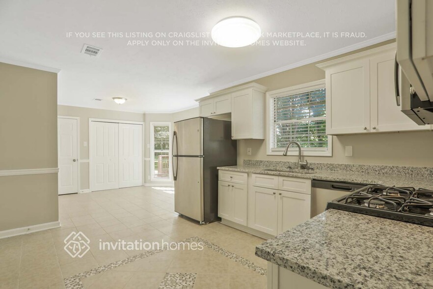 Building Photo - 885 Cremins Rd