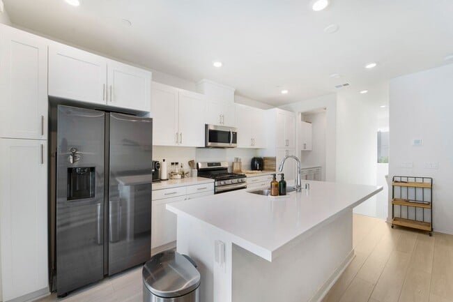 Building Photo - 3640 S Allston Paseo-#3