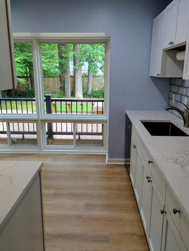Building Photo - 4507 Weyburn Dr