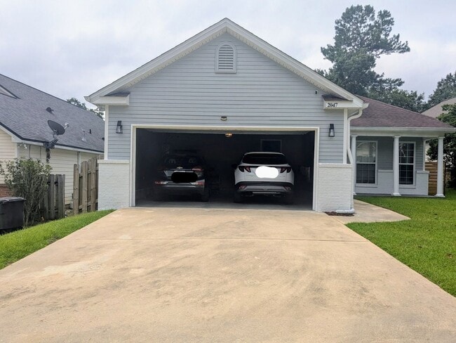 Building Photo - Charming 4BR House in Tallahassee