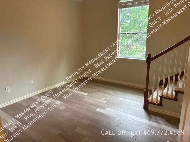 Building Photo - 3731 Edgewood Ct