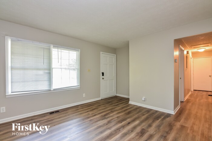 Building Photo - 295 Charlotte Blvd