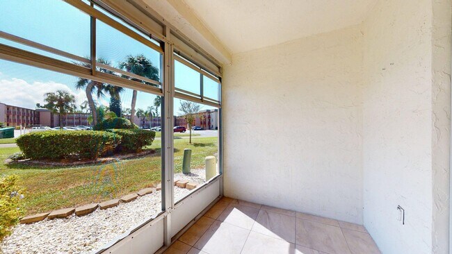 Building Photo - 4121 Heron Way