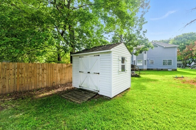 Building Photo - York County 4 BR Coventry House