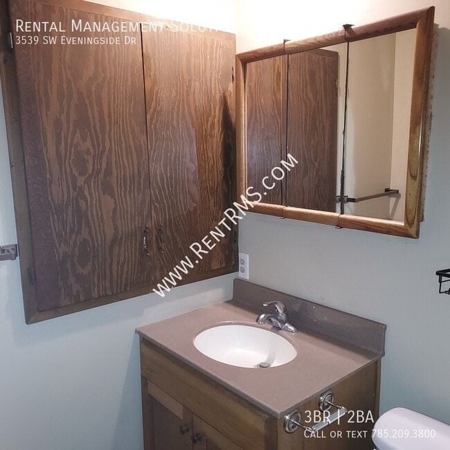 Building Photo - 3539 SW Eveningside Dr
