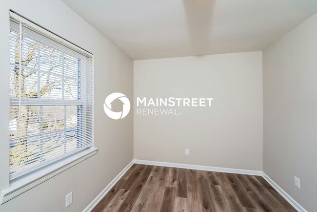 Building Photo - 3 Bedroom Pet-Friendly Home in BIRMINGHAM, AL with Main Street Renewal