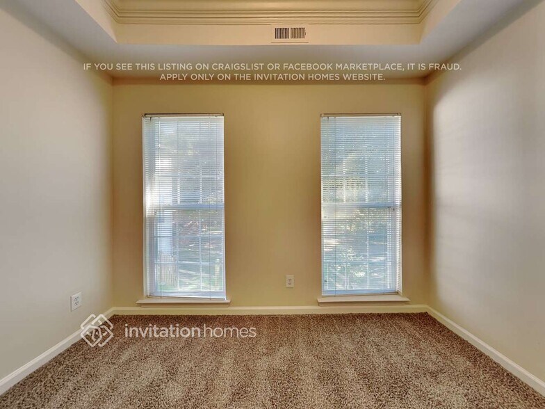 Building Photo - 8737 Londonshire Dr