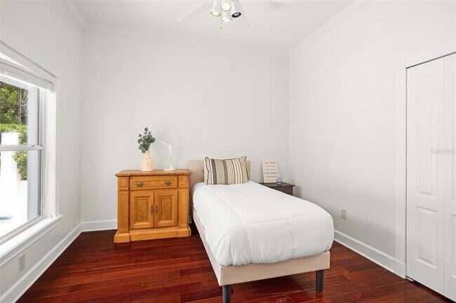 Building Photo - 9656 Bryanston Dr