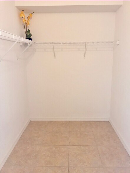 Building Photo - 8423 Bernwood Cove Loop