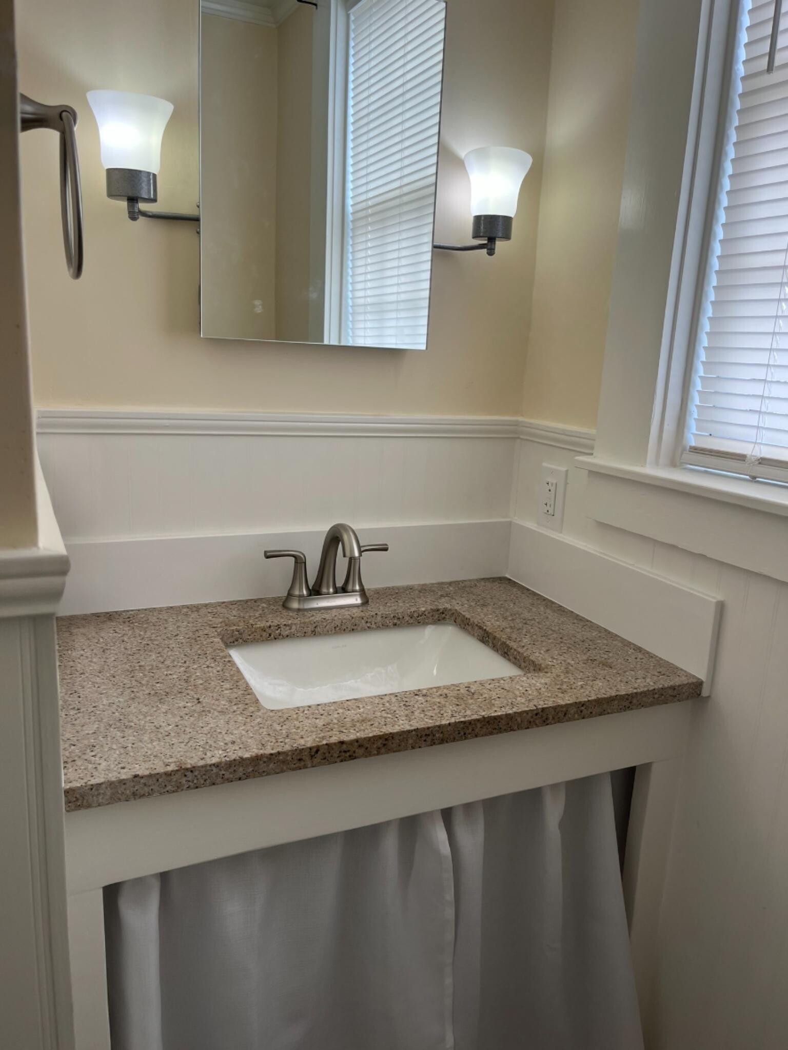 Bath Sink - 1202 Adams St