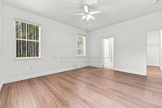 Building Photo - 10402 Eastpark Lake Dr