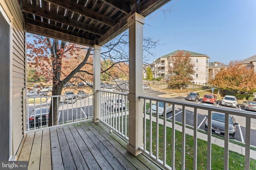 Building Photo - 1060 Gardenview Loop