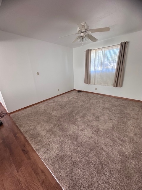 Building Photo - 242 700 W