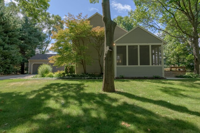 Building Photo - Three Bedroom Home in Stevensville