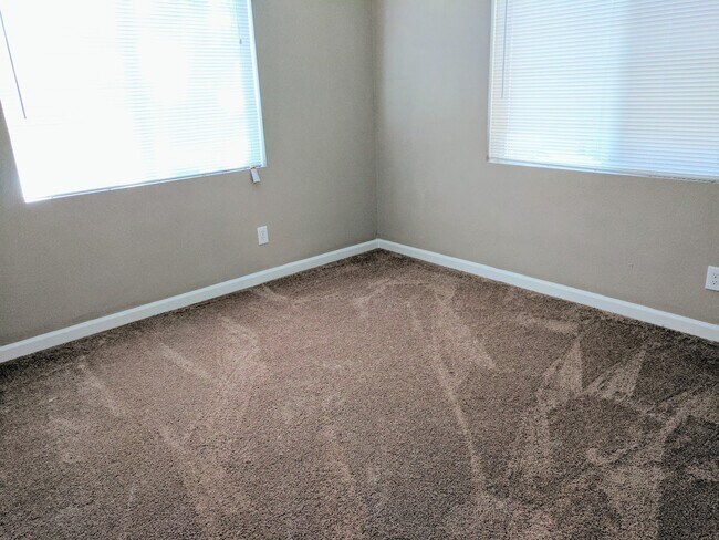 Building Photo - 4531 Park Ave