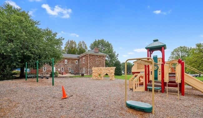 Tot Lot - 1137 Huntmaster Ter NE