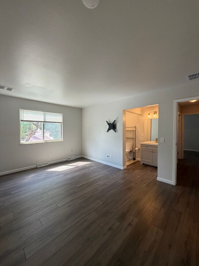 Building Photo - 16596 E Stanford Pl