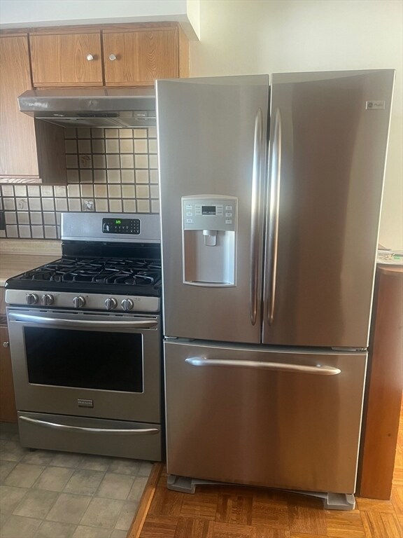 Building Photo - 33 Linden St