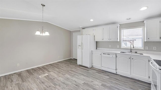 Building Photo - 10107 Berrybriar Ln