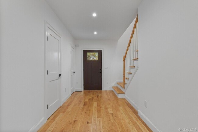 Building Photo - 65 Paulding Ln